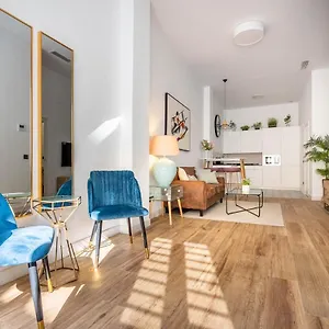 https://apartamento-macarena-a-un-paso-de-la-alameda.es-andalucia.com